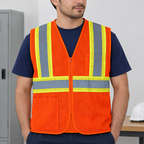 Ejemplo ilustrativo de instalación o uso de CHALECO DE MALLA POLIESTER TEJIDO NARANJA (RS008); elementos de contexto no incluidos.