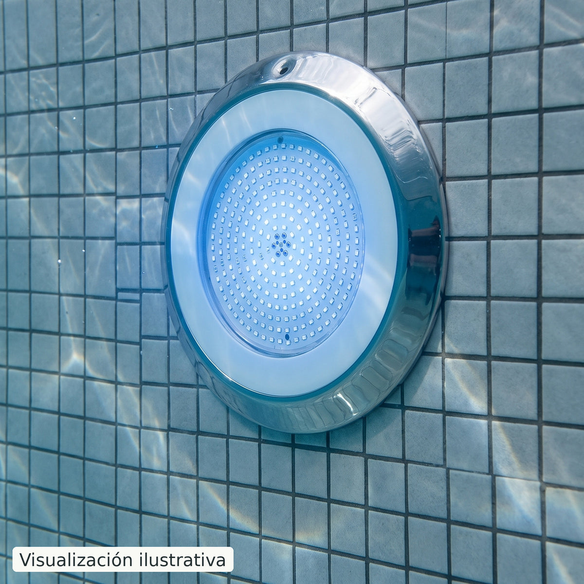 Visualización ilustrativa. Detalle de la lámpara para piscina colocada bajo el agua.