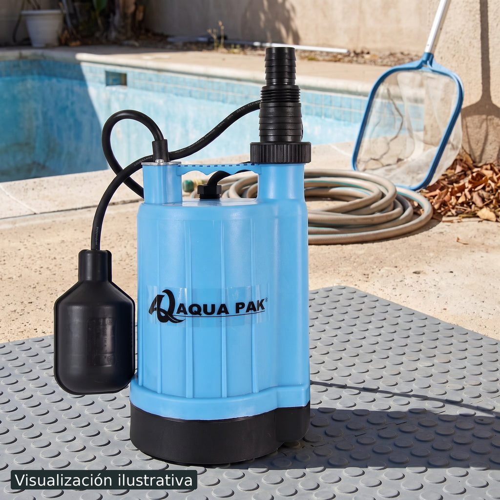 Visualización ilustrativa. Producto preparado junto al área de mantenimiento de una piscina, antes de conectarse o instalarse. El entorno y otros equipos que aparecen al fondo son ilustrativos.