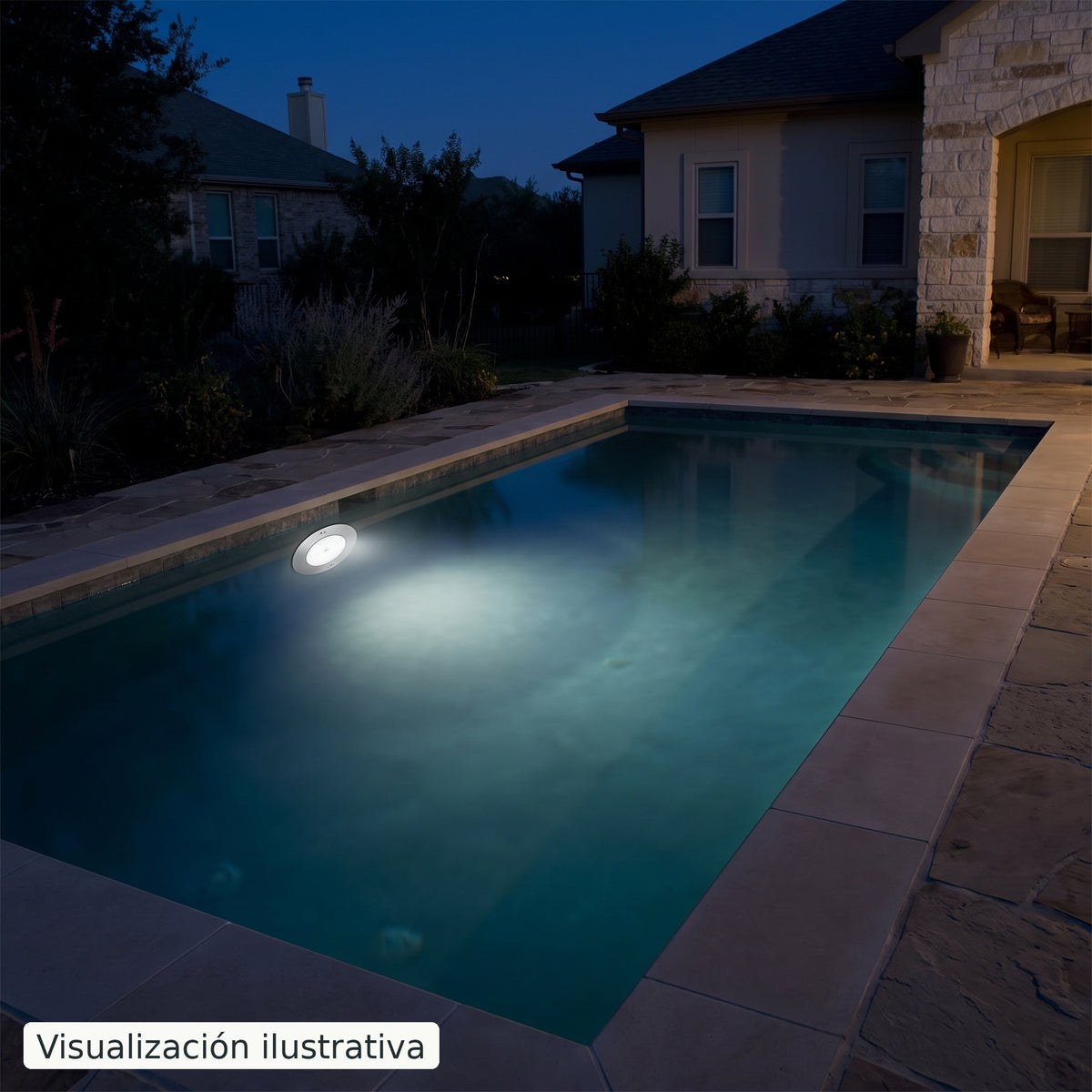 Visualización ilustrativa. Vista nocturna de una piscina que ilustra el color de esta lámpara. El efecto de la luz varía según el diseño de la piscina y la instalación.