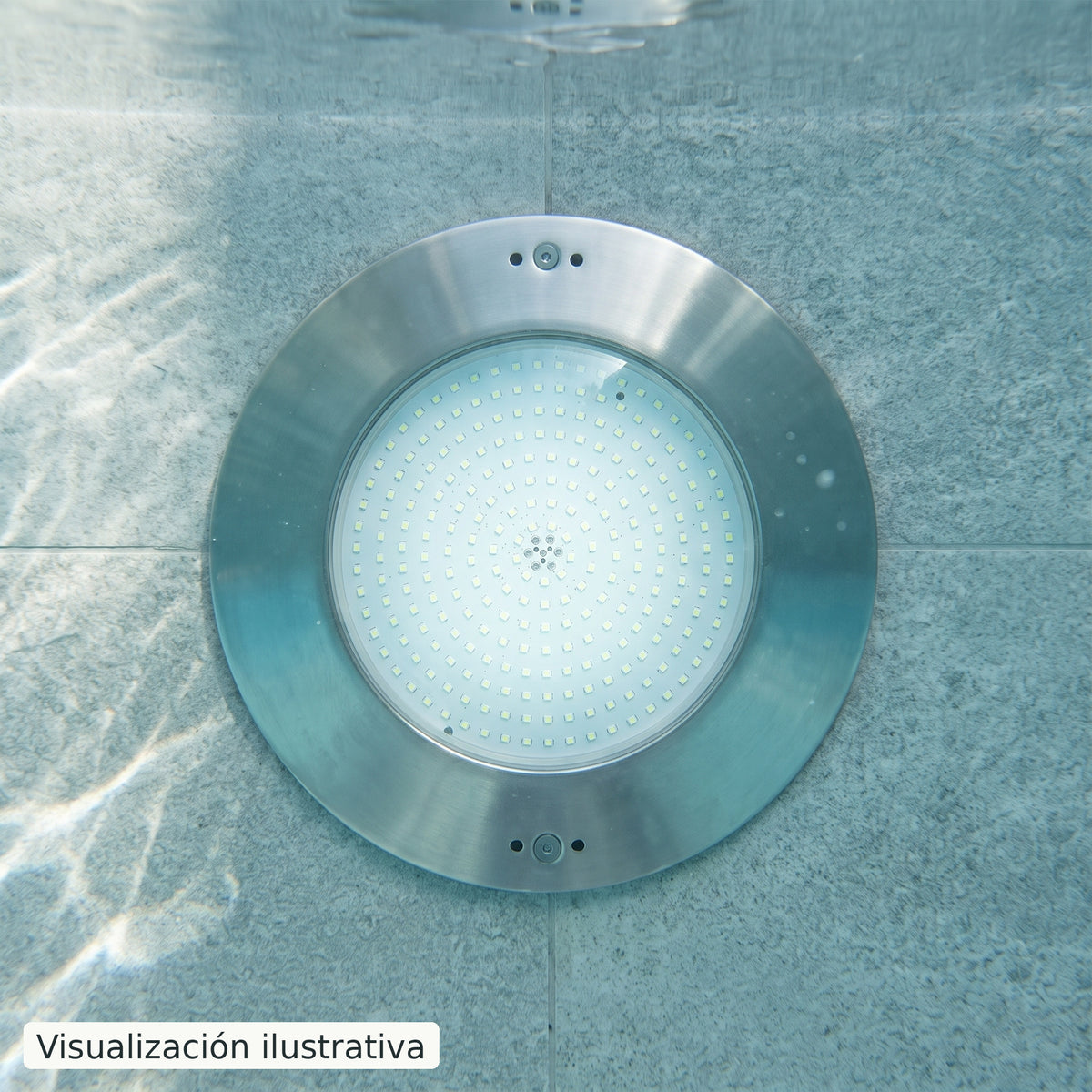 Visualización ilustrativa. Detalle ilustrativo de la lámpara para piscina colocada bajo el agua.