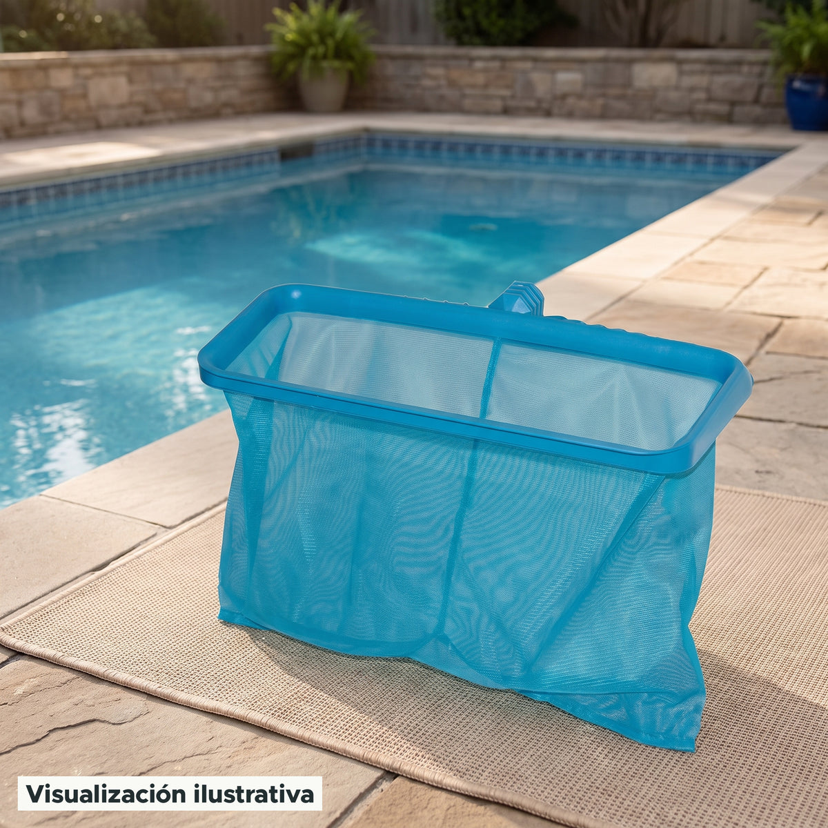 Visualización ilustrativa. El modelo 012-001-A-003 preparado junto al área de mantenimiento de una piscina. El entorno muestra un ejemplo de contexto de uso; los accesorios de fondo se ilustran por separado.