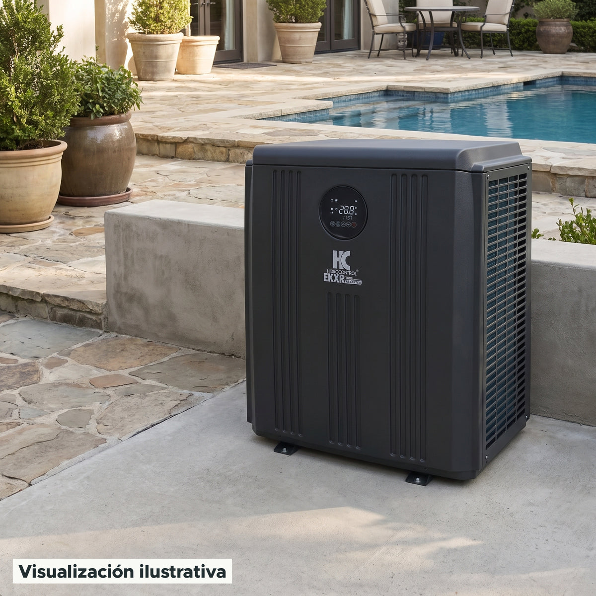 Visualización ilustrativa. El modelo EK44XR-M2-INVR preparado junto al área de mantenimiento de una piscina. El entorno muestra un ejemplo de contexto de uso; los accesorios de fondo se ilustran por separado.