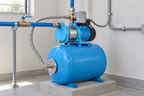 Ejemplo ilustrativo de instalación de la familia Bomba AQUA PAK con tanque AQ horizontal membrana AQUA PAK